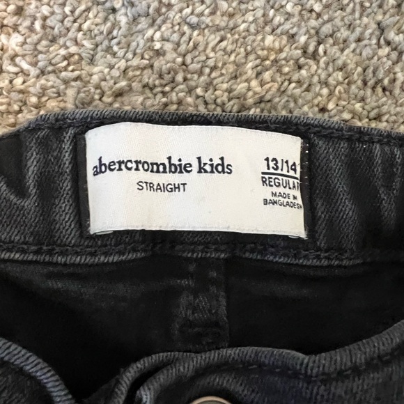 Boys Abercrombie Jeans (2 pairs) size 13/14 Regular - Picture 8 of 9
